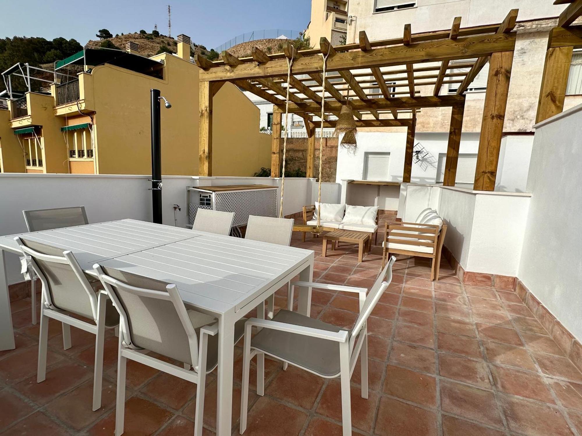 Atico Con Solarium Y Bbq Cerca Del Centro 6 Pax Apartment Málaga Exterior foto