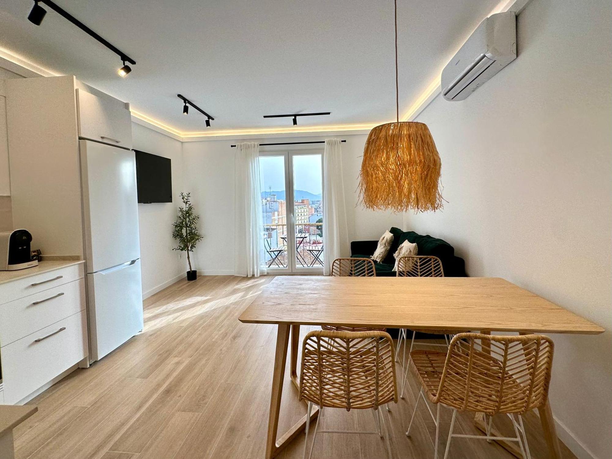 Atico Con Solarium Y Bbq Cerca Del Centro 6 Pax Apartment Málaga Exterior foto